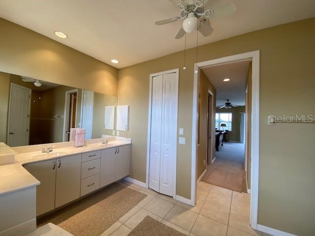 Dual sinks, linen closet & cable tv hook up