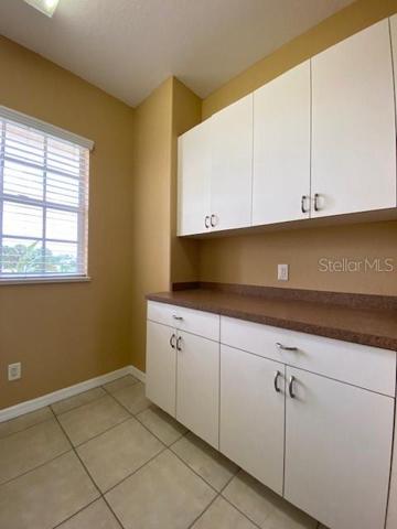 Butler Pantry/Laundry room