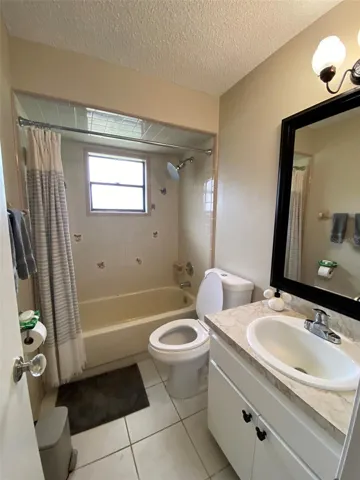 2nd Bathroom