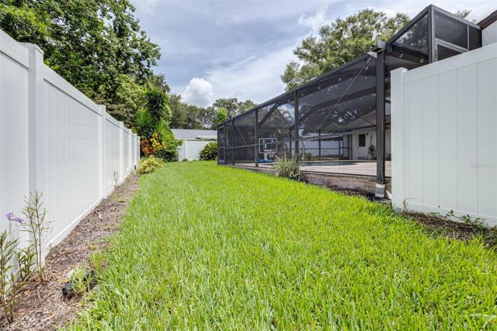 white vinyl fence installed in 2022