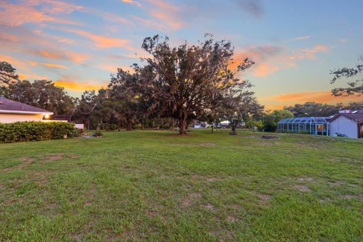 Huge back yard with views of the lake