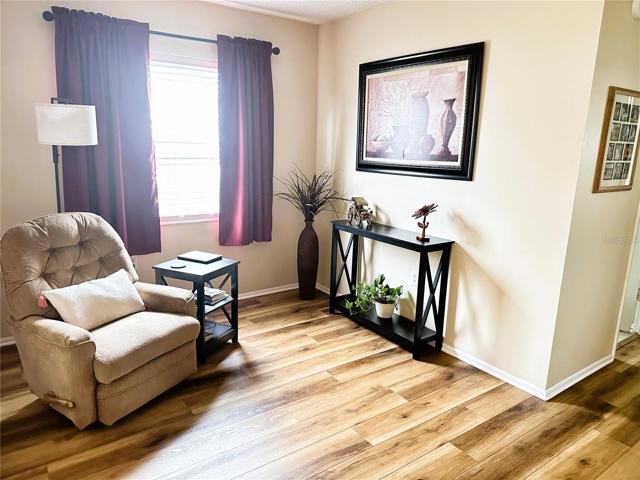 Bonus Room- office, den, sitting room