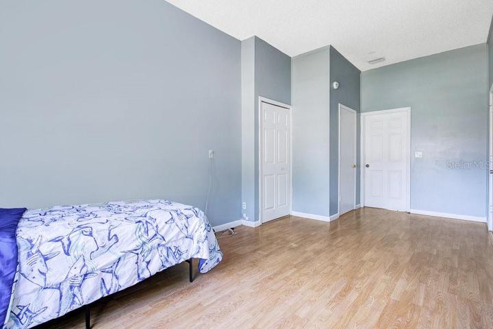 master suite bathrrom