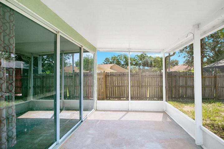 Enclosed lanai