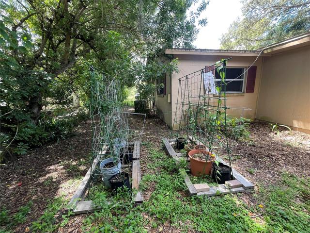 GARDEN AREA