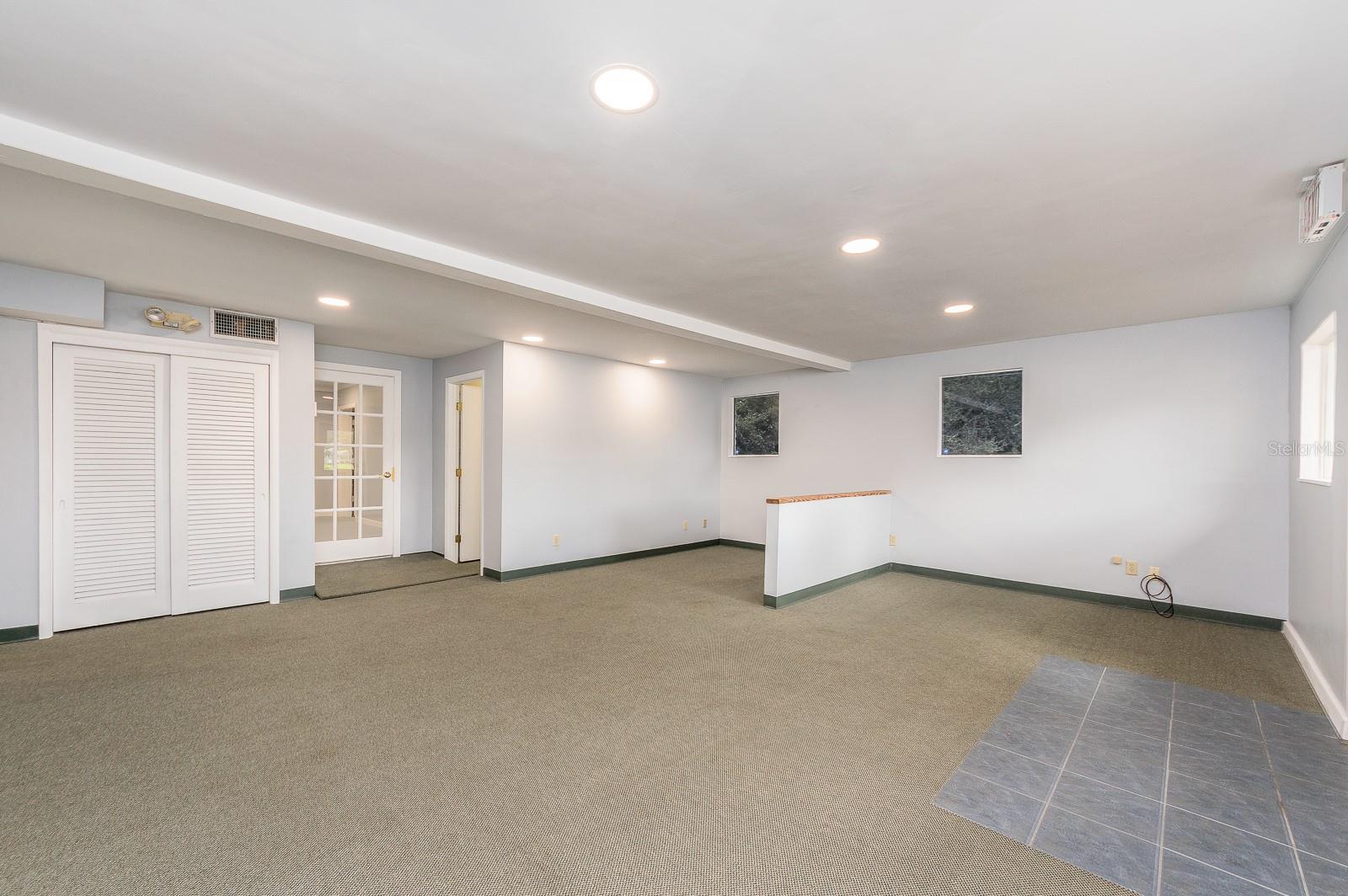 Entry-reception-lobby