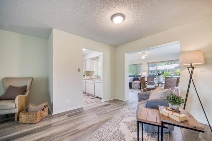 Open to kitchen and family room~