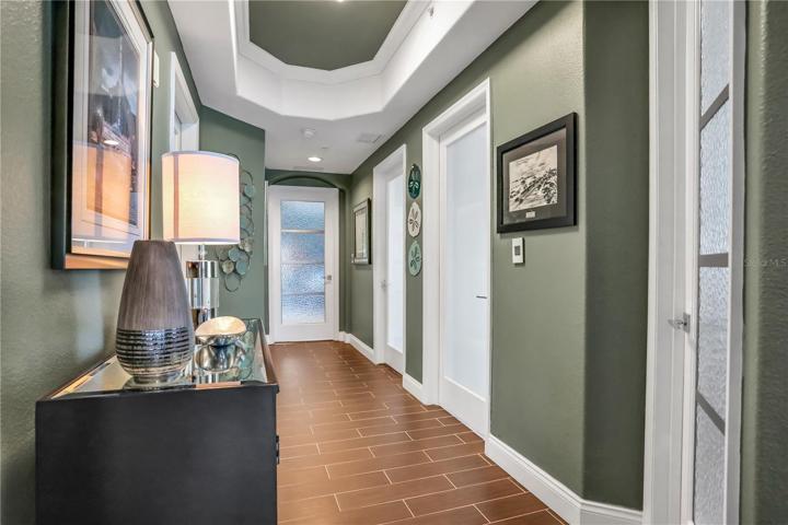 Tray ceiling