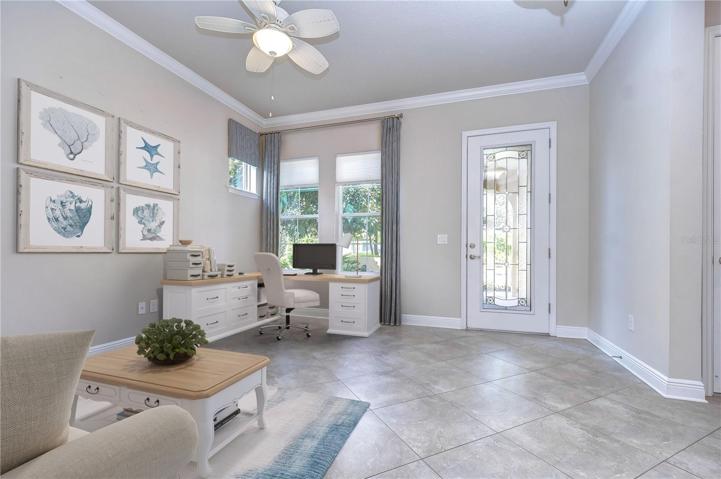 Formal area at the front of the house!