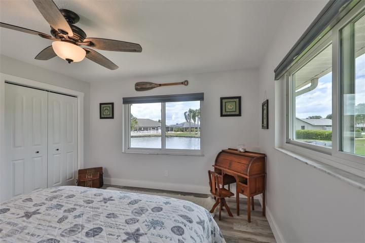 Large Guest Bedroom, Water View From Every Window