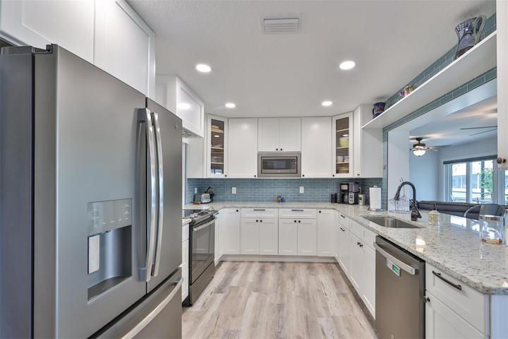 Center Open Kitchen