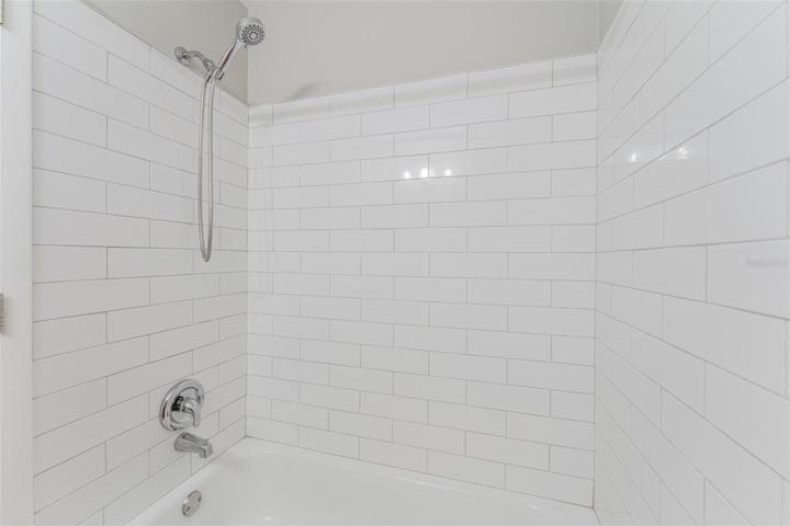 Shower & Tub
