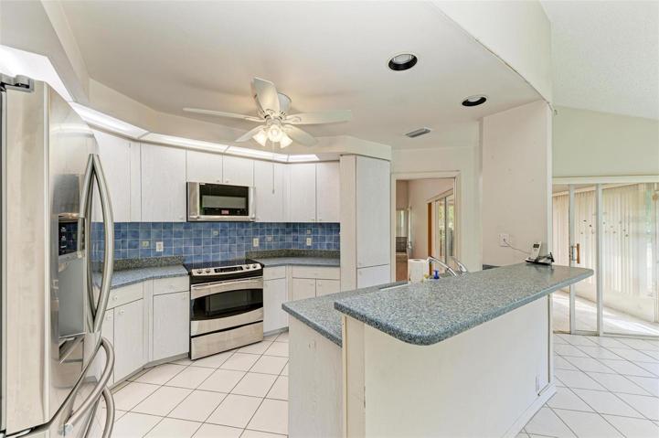 Kitchen with Island