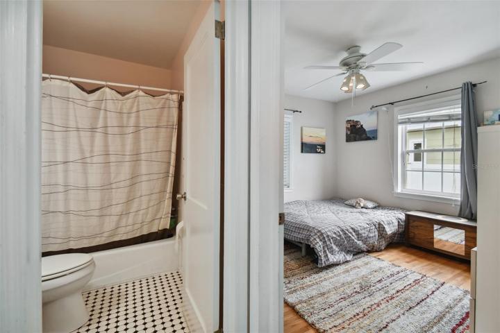 Bathroom and guest bedroom 1