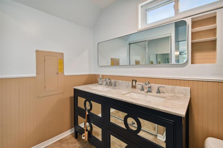 Master double vanity
