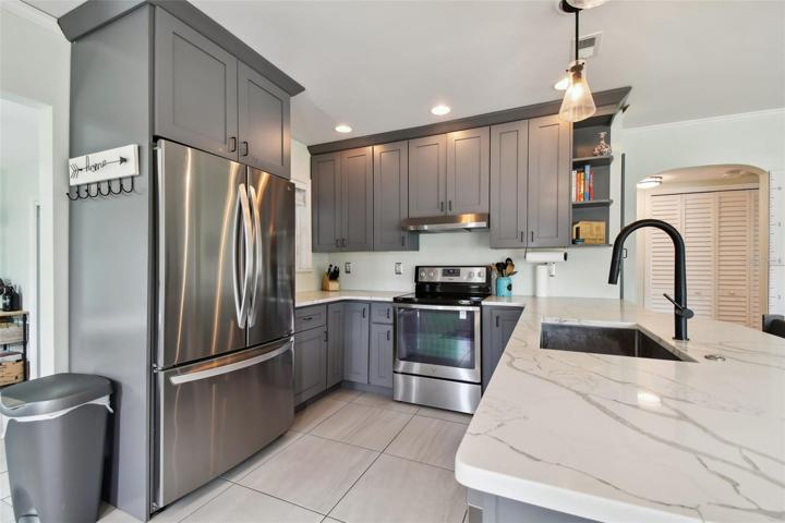 Beautiful ceiling high cabinets