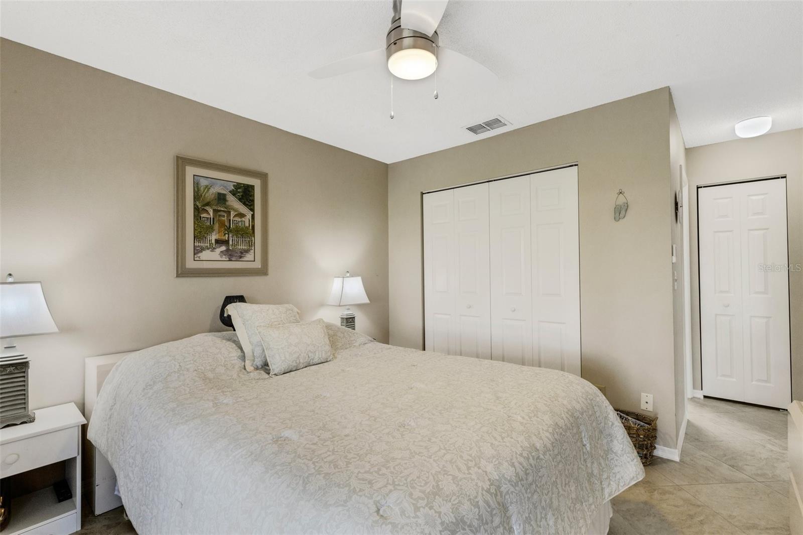 SECOND BEDROOM WITH TOTAL PRIVACY AND ITS OWN EN SUITE