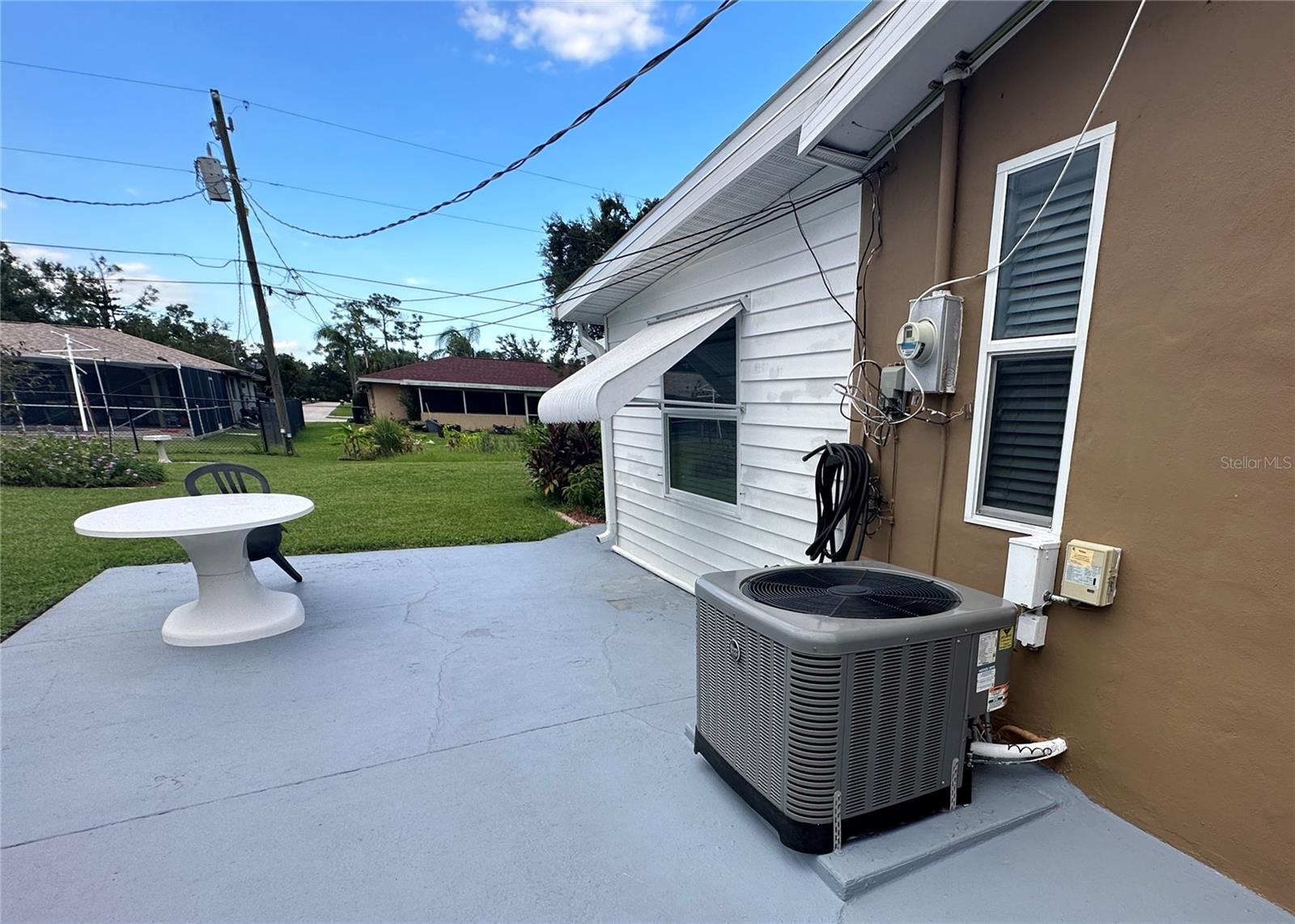 Side patio