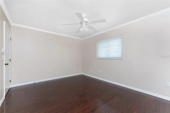 Guest Bedrdoom 3 - Walk-in Closet