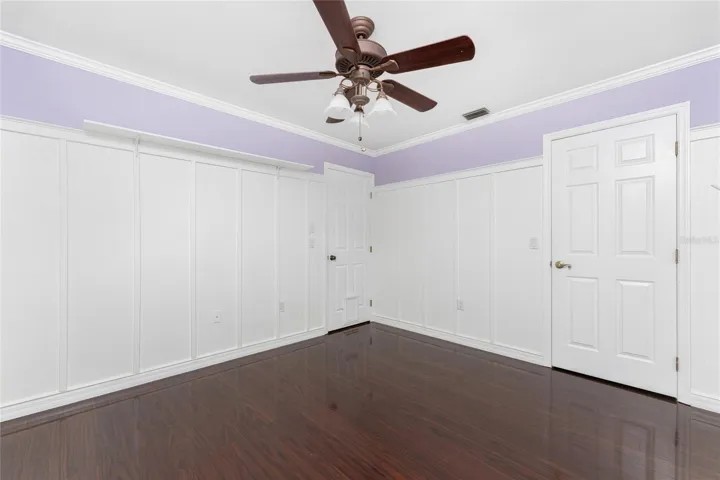 Guest Bedroom 2 - Walk-In Closet
