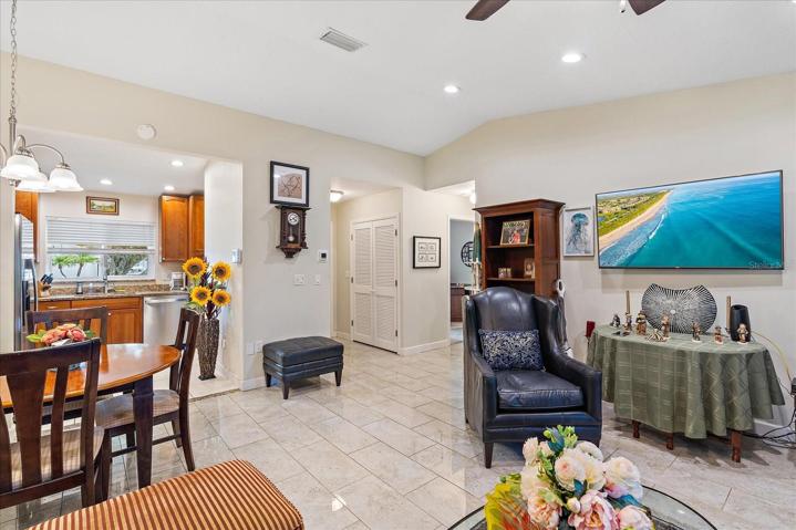 Living room 1