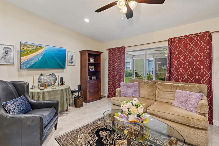 Living room 2