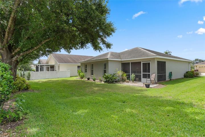 HOA Fee's Include Lawn Service