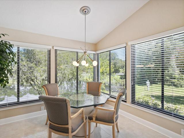 WOW all that space in the living room area for dinette to sipping coffee in the morning or having a bite to eat at sunset.