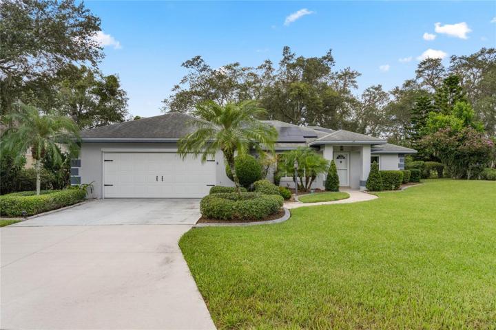 Lovely solar-powered home, offering 3 bedrooms and 2 baths