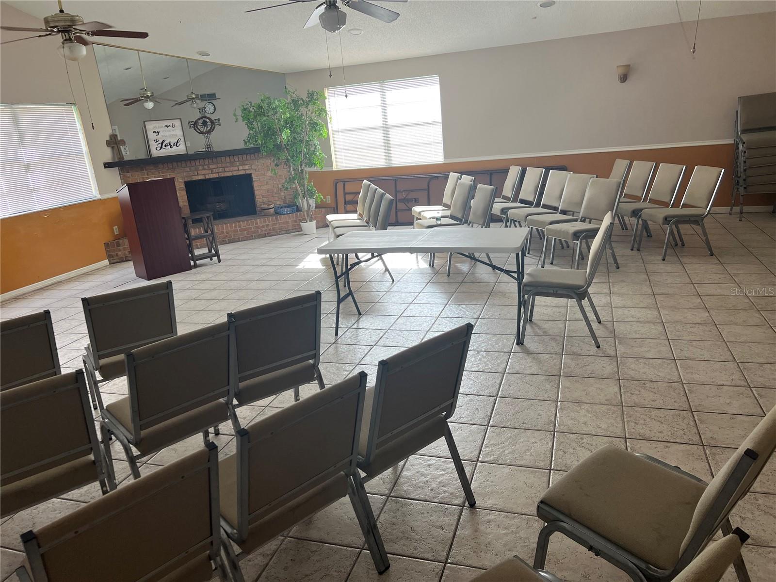 Tampa, Florida 33604, 2 Bedrooms Bedrooms, 0 ,2 BathroomsBathrooms,Residential,For Sale,WHITEHALL,0,T3470697