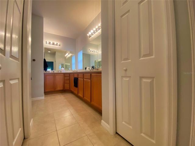 Ample Counter top space and cabinet storage space