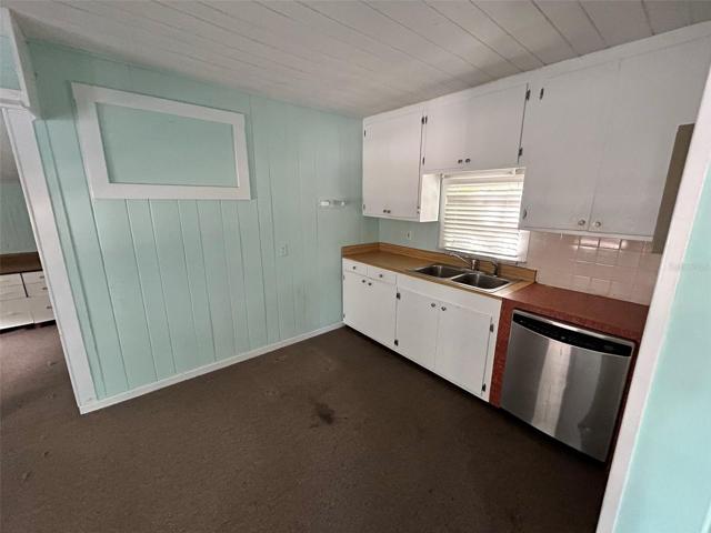Rear Bldg - Kitchen