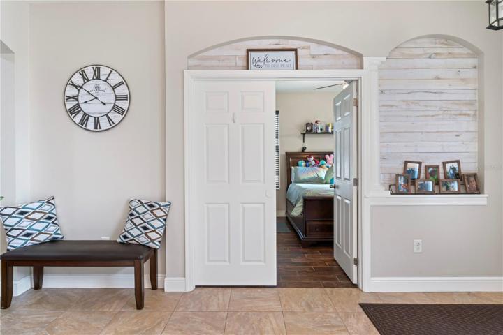 Guest retreat Double entry way