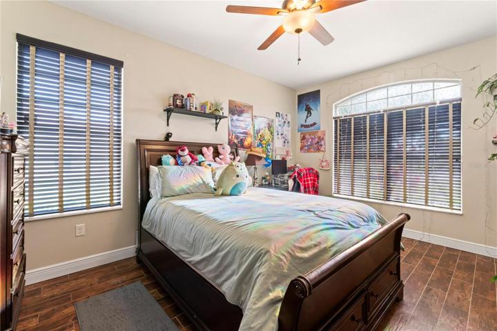 Guest bedroom 1
