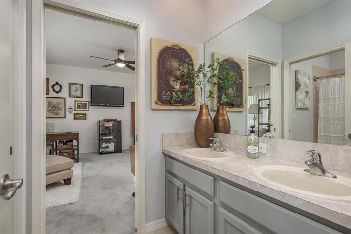 Pass- Though Shared Bathroom Upstairs Between Bedroom #3 & #4