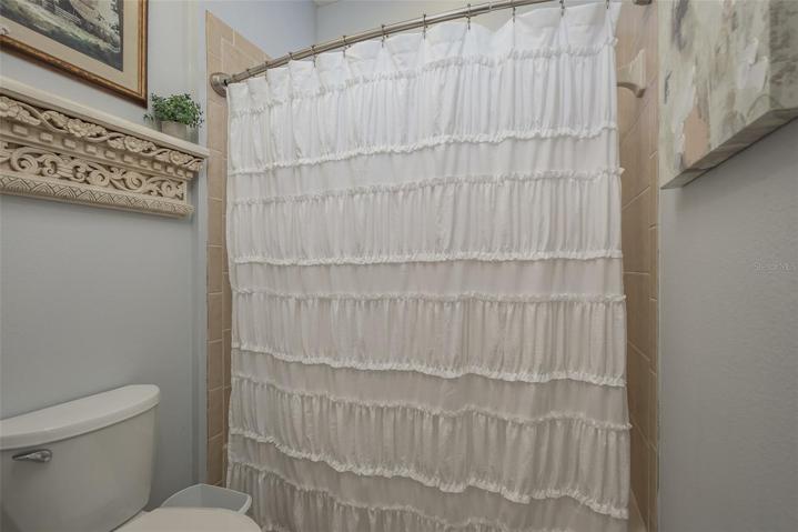 Shared Tub/Shower Between Bedroom #3 & #4