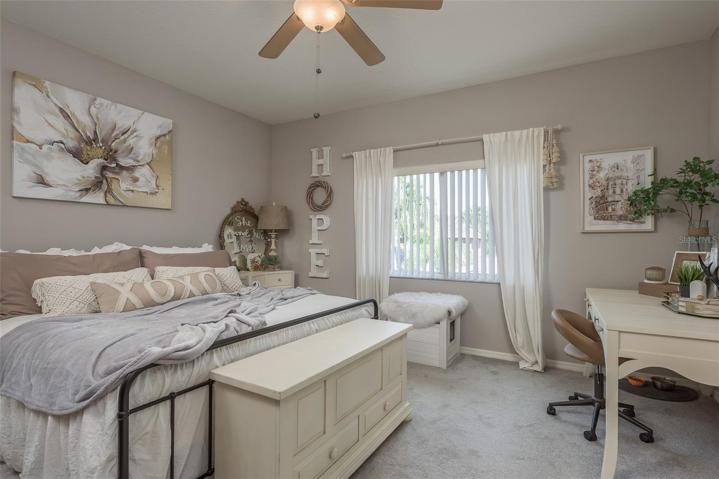 Upstairs Oversized Bedroom #3 -Light And Airy