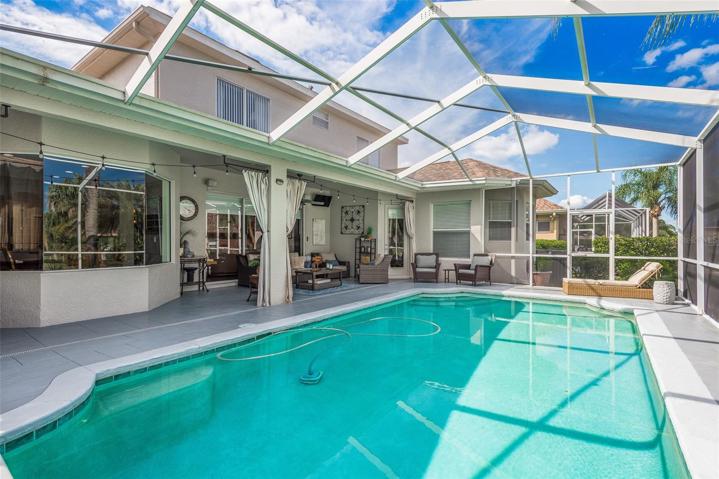 Oversized Lanai