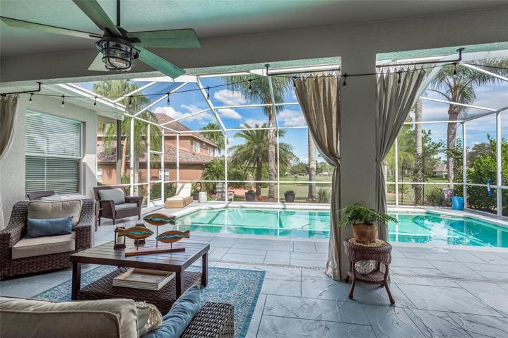 Choose To Pull The Drapes Privacy Or Open Them Up.
