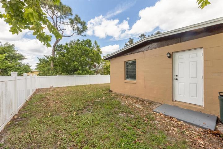 LAUNDRY/UTILITY ROOM