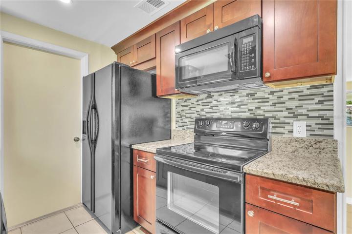 NEW Kitchen cabinets, counters and appliances