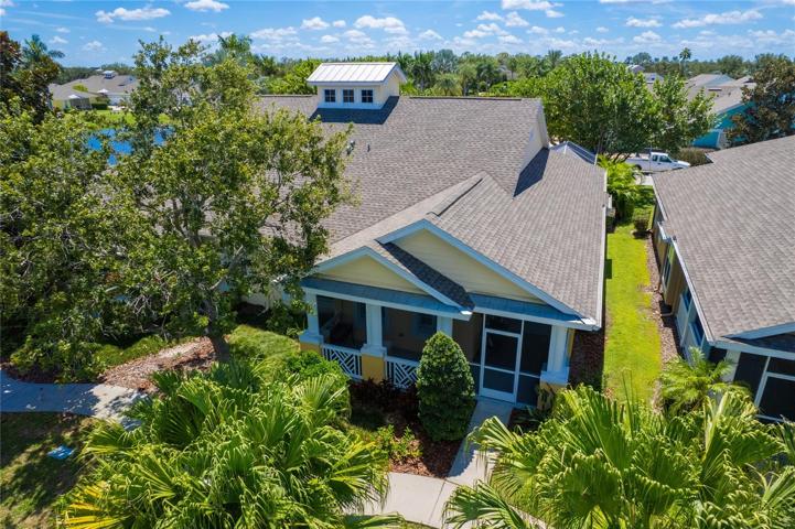 5617 Golden Isles Dr (center photo)