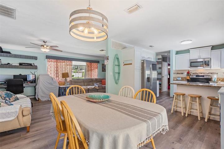 OPEN FLOOR PLAN