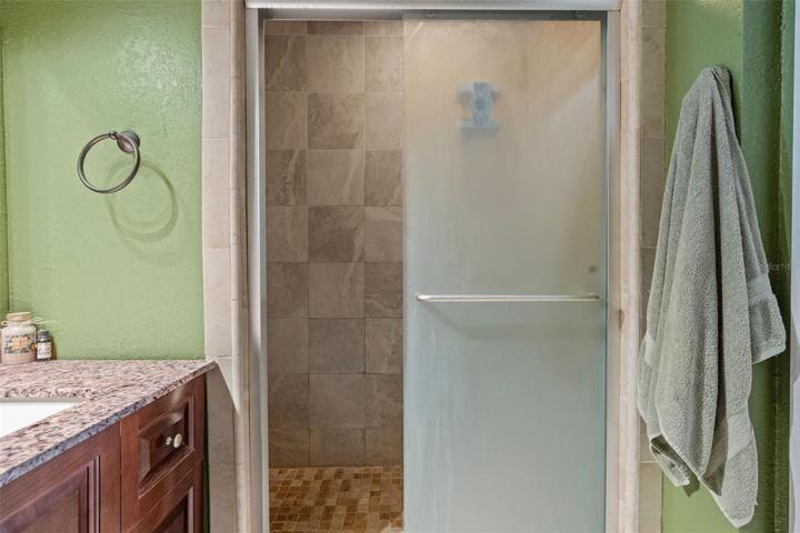MASTER SHOWER