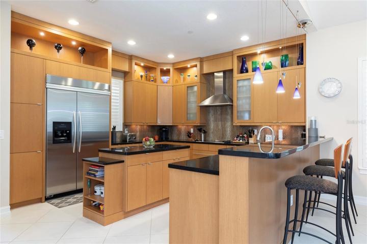 Kitchen with 10' Breakfast Bar