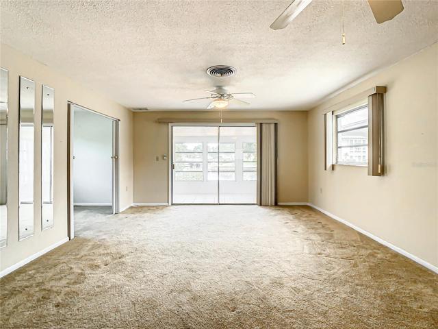 living/dining room combo