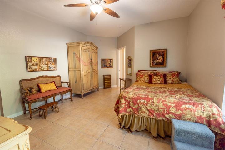 Spacious Owners retreat!