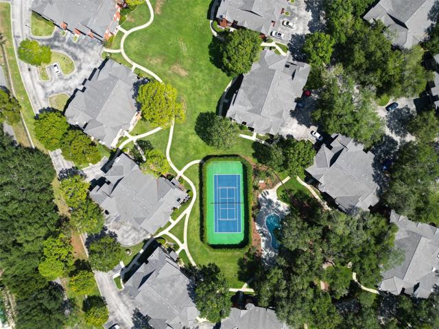 Community tennis courts!