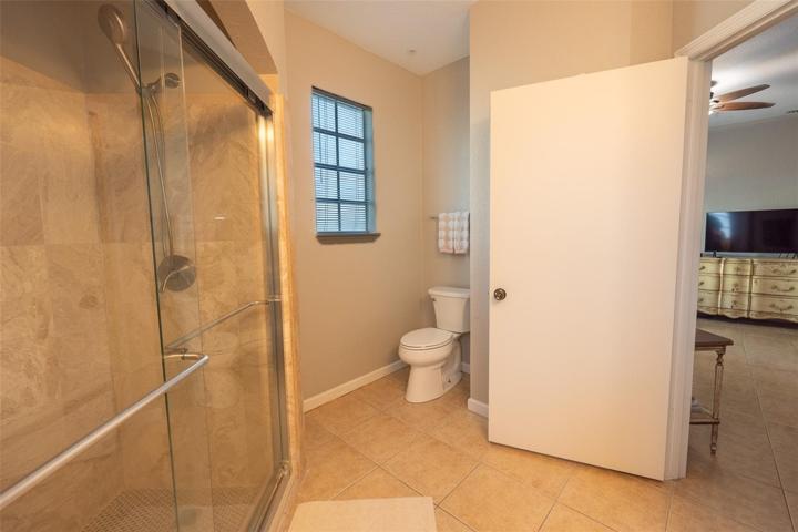 Owners bath