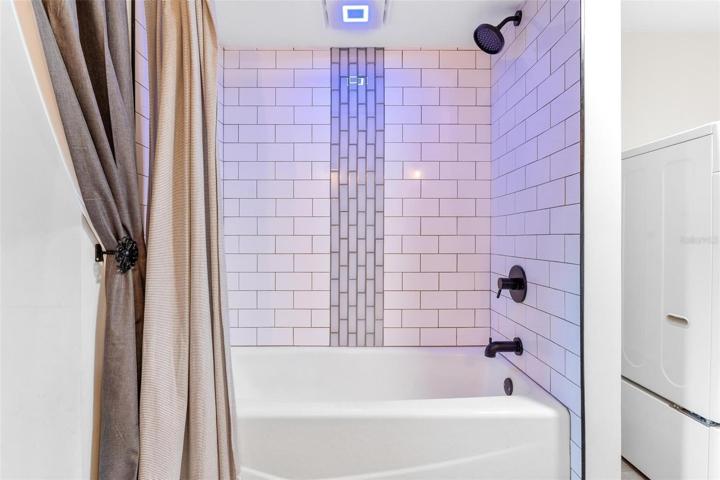 Master Bathroom with Tub/Shower Combo
